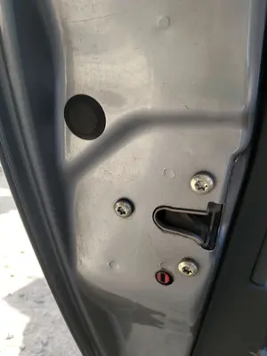 Foto de GOMAS CONTORNO PUERTA OPEL ASTRA H BERLINA