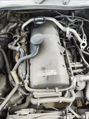 Foto de DESPIECE MOTOR VOLKSWAGEN TOUAREG (7LA) 2.5 TDI (174 CV / 128 KW) referencia BAC foto 1