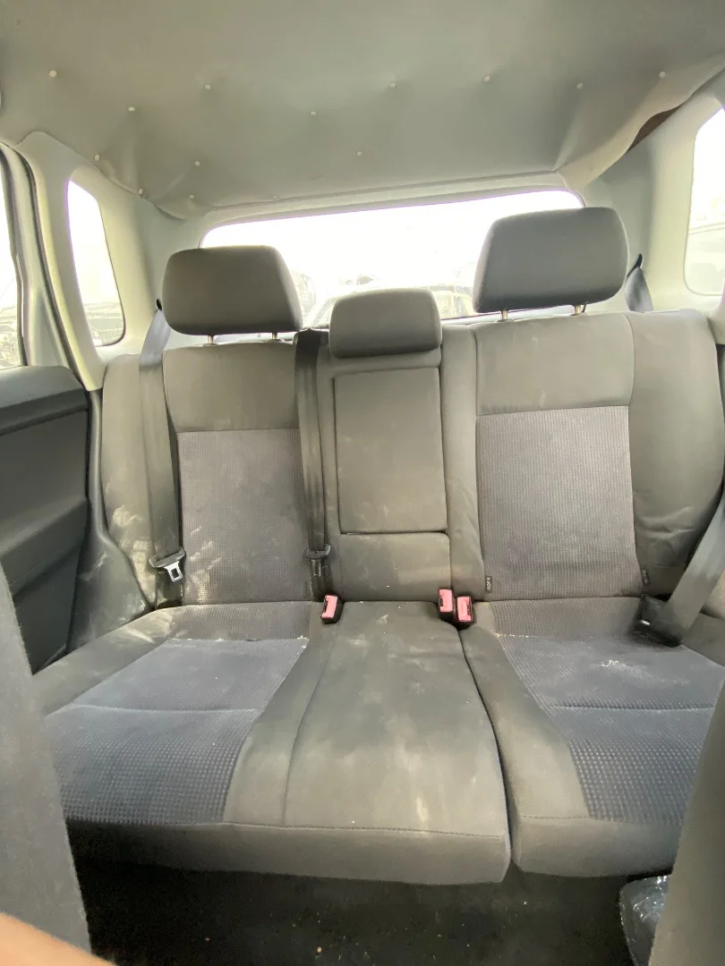 Foto de ASIENTO TRASERO MEDIO VOLKSWAGEN POLO IV (9N3) 1.4 FSI (86 CV / 63 KW)