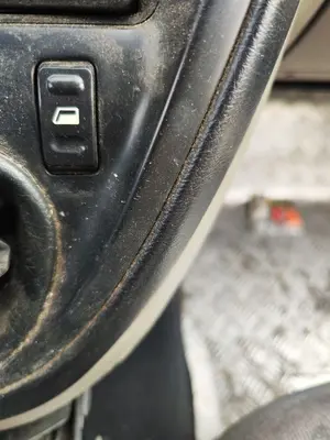 Foto de MANDO ELEVALUNAS DELANTERO DERECHO CITROEN XSARA PICASSO 2.0 HDi CAT (RHY / DW10TD) (90 CV / 66 KW)