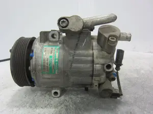 Foto de COMPRESOR AIRE ACONDICIONADO VOLKSWAGEN POLO IV (9N3) 1.4 FSI (86 CV / 63 KW) referencia 6Q0820803R foto 3