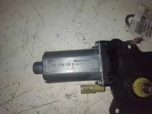 Foto de MOTOR ELEVALUNAS DELANTERO IZQUIERDO FORD FIESTA (CBK) referencia 130821938 foto 2