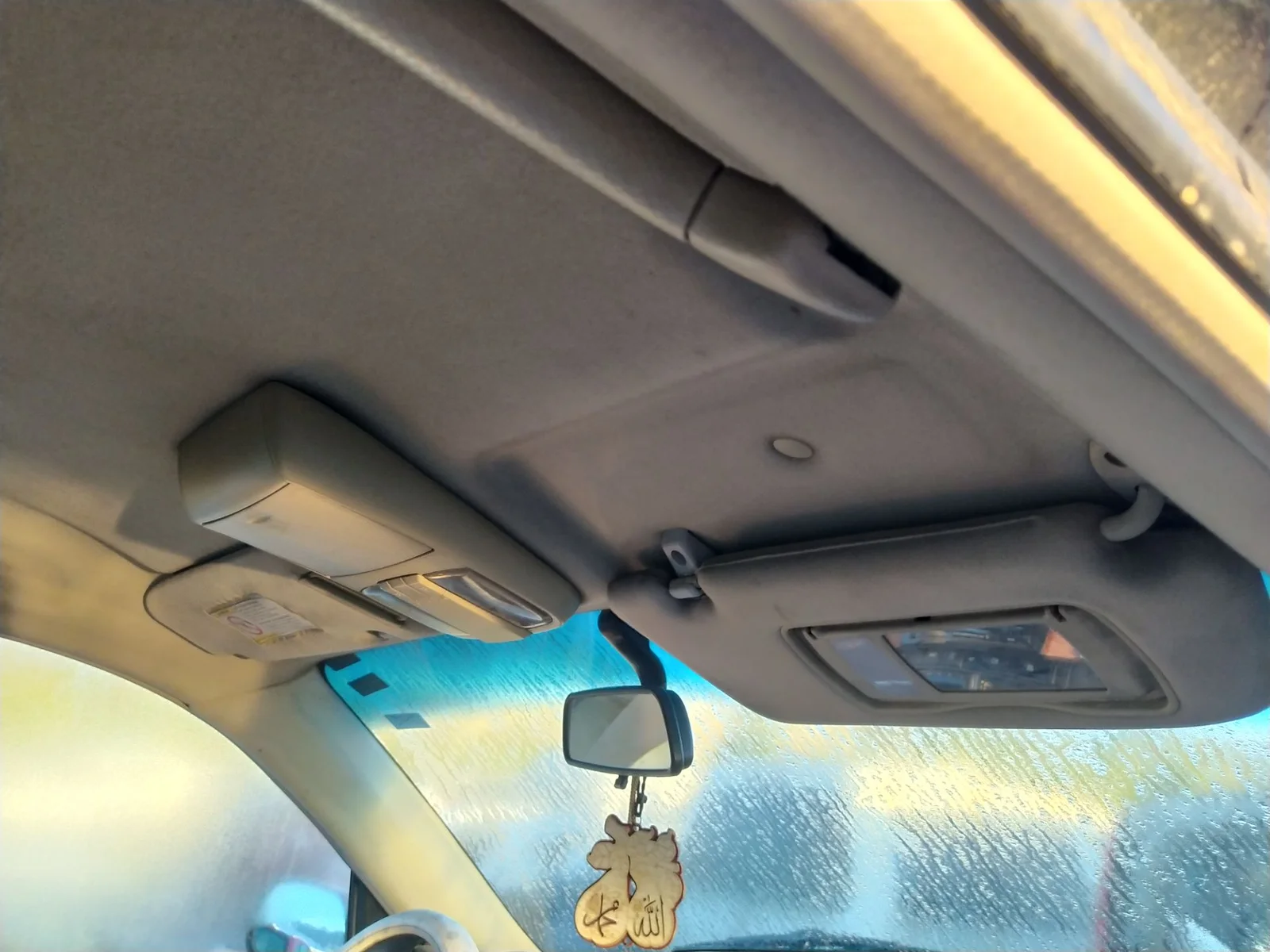 Foto de LUZ INTERIOR SSANGYONG REXTON 2.9 Turbodiesel CAT (120 CV / 88 KW)
