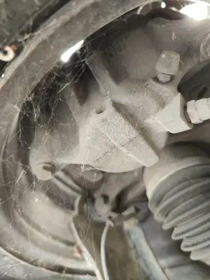 Foto de PINZA DE FRENO DELANTERA DERECHA RENAULT MEGANE II BERLINA 5P 1.5 dCi Diesel (101 CV / 74 KW)