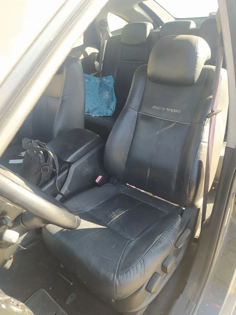 Foto de ASIENTO DELANTERO IZQUIERDO SSANGYONG ACTYON 2.0 TD CAT (141 CV / 104 KW)
