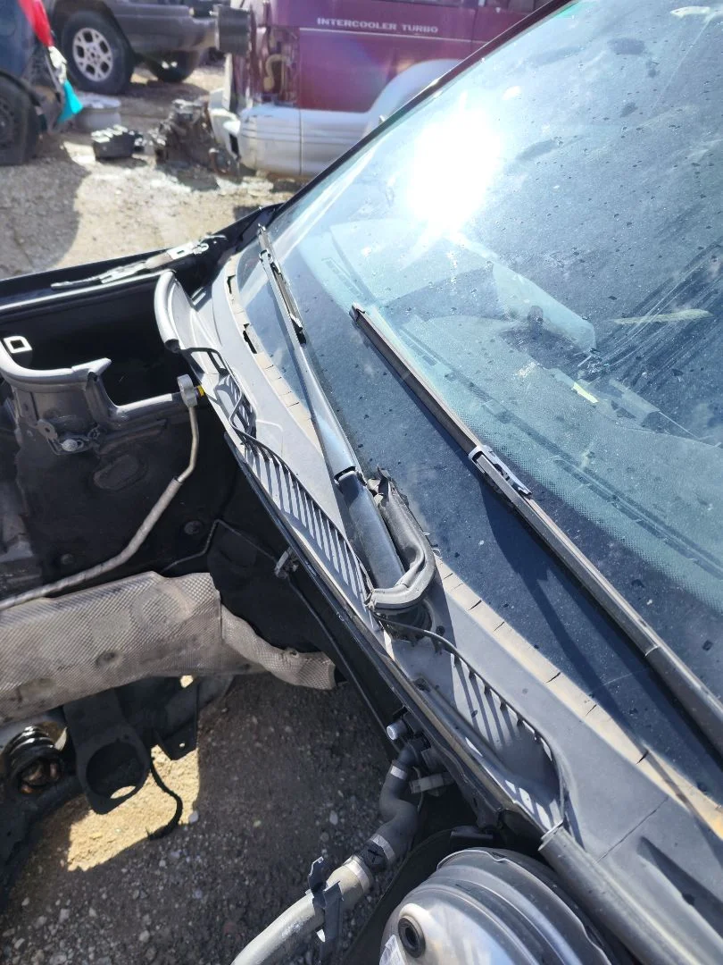 Foto de BRAZO LIMPIA DELANTERO DERECHO BMW SERIE X3 (E83) 2.0 16V Diesel CAT (150 CV / 110 KW)