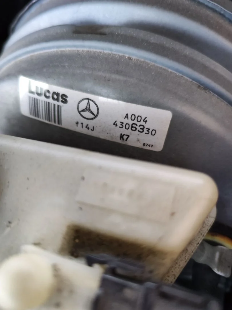 Foto de SERVOFRENO MERCEDES-BENZ CLASE E (BM 210) BERLINA 3.0 Turbodiesel CAT (177 CV / 130 KW)