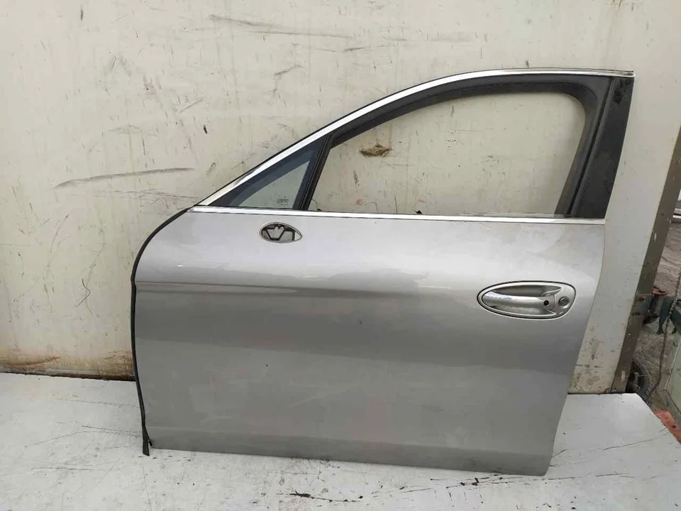Foto de PUERTA DELANTERA IZQUIERDA PORSCHE PANAMERA (TIPO 970)