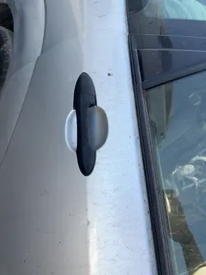 Foto de MANETA EXTERIOR TRASERA DERECHA FORD FOCUS BERLINA (CAK)
