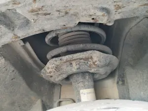 Foto de AMORTIGUADOR DELANTERO IZQUIERDO NISSAN QASHQAI (J11E) 1.2 16V CAT (116 CV / 85 KW)