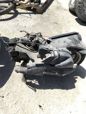 Foto de MOTOR COMPLETO YAMAHA CYGNUS X 125 cm3 - 8.2 kW (0 CV / 0 KW)