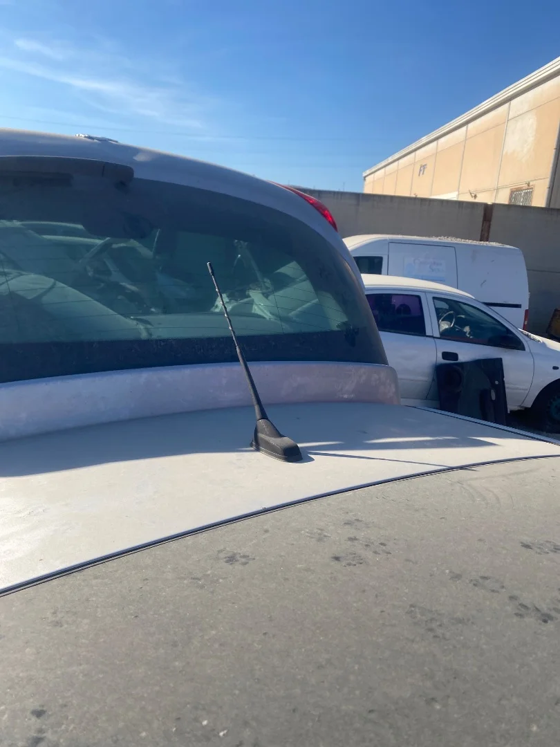 Foto de ANTENA PEUGEOT 3008 1.6 16V (120 CV / 88 KW)
