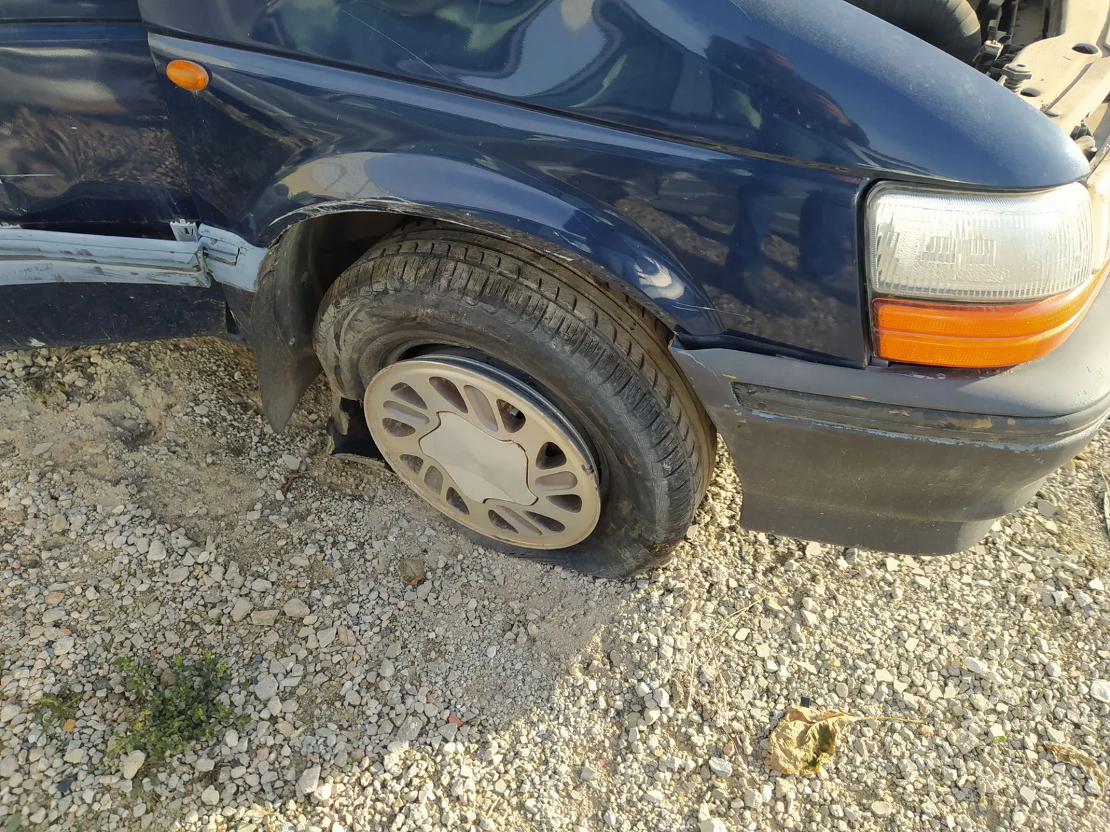 Foto de BARRA ESTABILIZADORA DELANTERA CHRYSLER VOYAGER GS 2.5 Turbodiesel (116 CV / 85 KW)