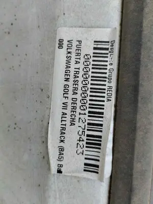 Foto de PUERTA TRASERA DERECHA VOLKSWAGEN GOLF VII (5G1/BE1) 2.0 TDI (184 CV / 135 KW) foto 2