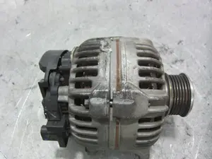 Foto de ALTERNADOR SEAT ALTEA (5P1) 1.6 TDI (105 CV / 77 KW) referencia 03L903023 foto 4