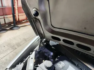 Foto de BISAGRA CAPO DERECHA MERCEDES-BENZ CLASE A (BM 168) 1.7 CDI Diesel CAT (95 CV / 70 KW) referencia 1688800228