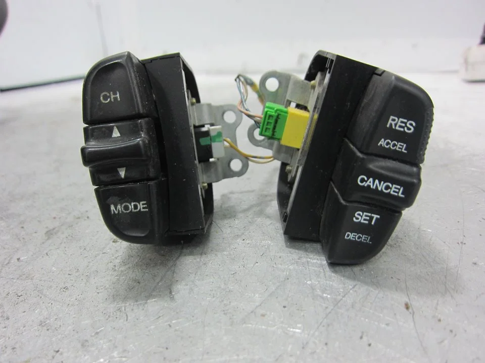 Foto de MANDO MULTIFUNCION HONDA CR-V (RD8) 2.0 VTEC CAT (150 CV / 110 KW)