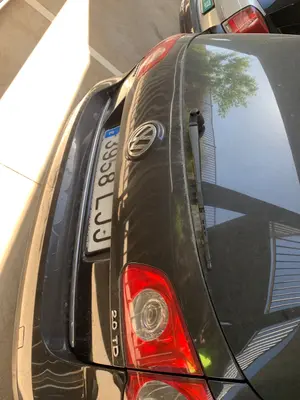 Foto de BRAZO LIMPIA TRASERO VOLKSWAGEN PASSAT VARIANT (3C5) 2.0 TDI (140 CV / 103 KW) referencia 6Q6955707C