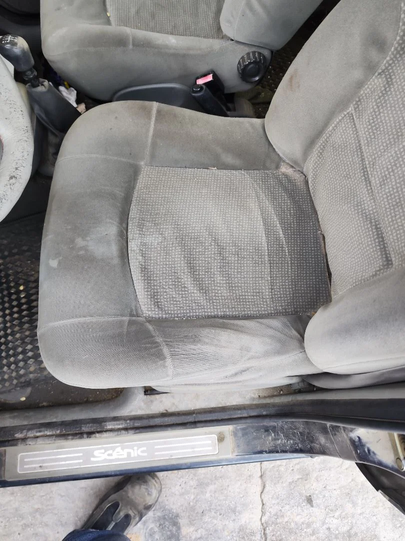 Foto de ASIENTO DELANTERO IZQUIERDO RENAULT SCENIC I (JA...) 1.9 dCi Diesel CAT (102 CV / 75 KW)