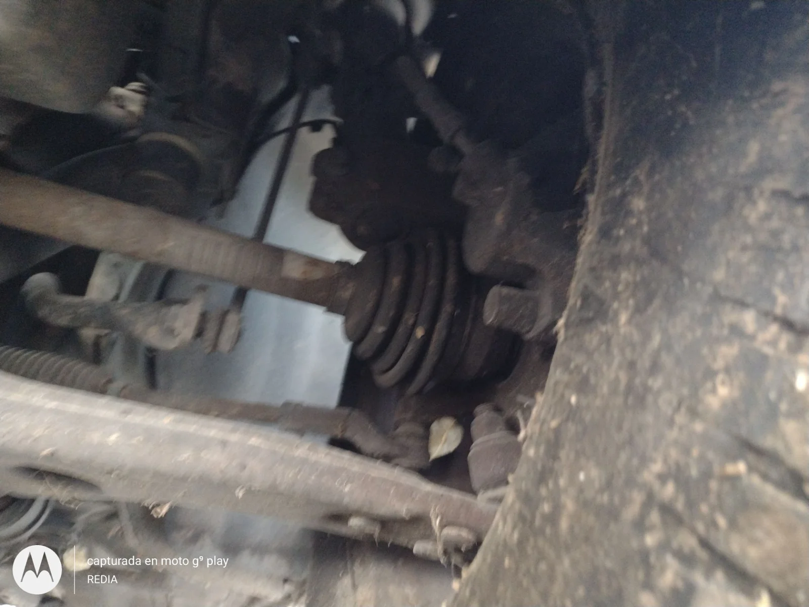 Foto de TRANSMISION DELANTERA IZQUIERDA FORD FOCUS BERLINA (CAP) 1.8 Flexifuel CAT (125 CV / 92 KW) referencia 1707966