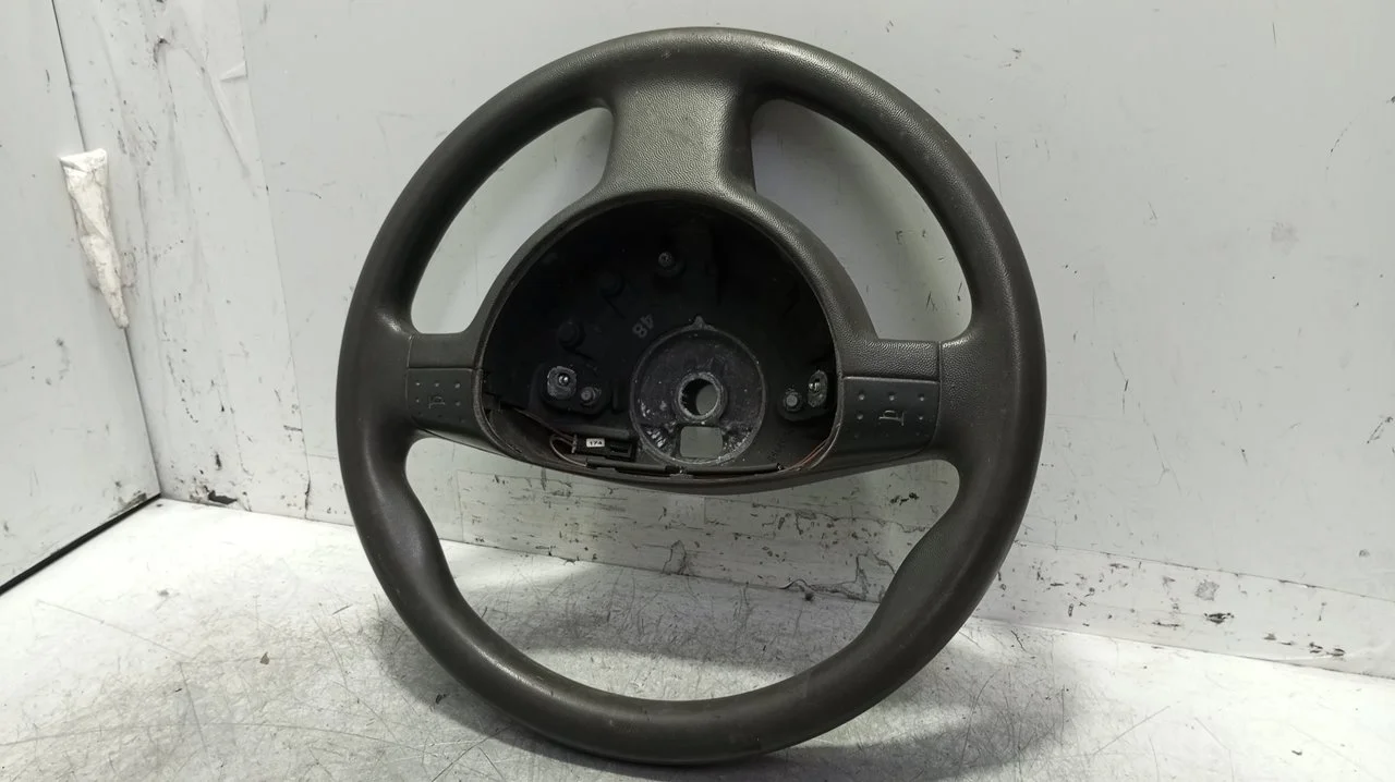 Foto de VOLANTE OPEL MERIVA 1.7 16V DTI CAT (Y 17 DT / LR6) (75 CV / 55 KW) referencia 13118192