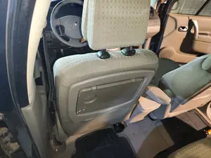 Foto de ASIENTO DELANTERO IZQUIERDO RENAULT SCENIC II (JM) 1.9 dCi Diesel (120 CV / 88 KW) foto 3