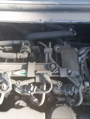 Foto de VALVULA AIRE ADICIONAL FORD FOCUS BERLINA (CAP) 1.6 TDCi CAT (109 CV / 80 KW)