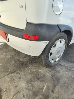 Foto de PARAGOLPES TRASERO OPEL CORSA C 1.2 16V CAT (Z 12 XE / LW4) (75 CV / 55 KW) referencia 9196977 foto 3