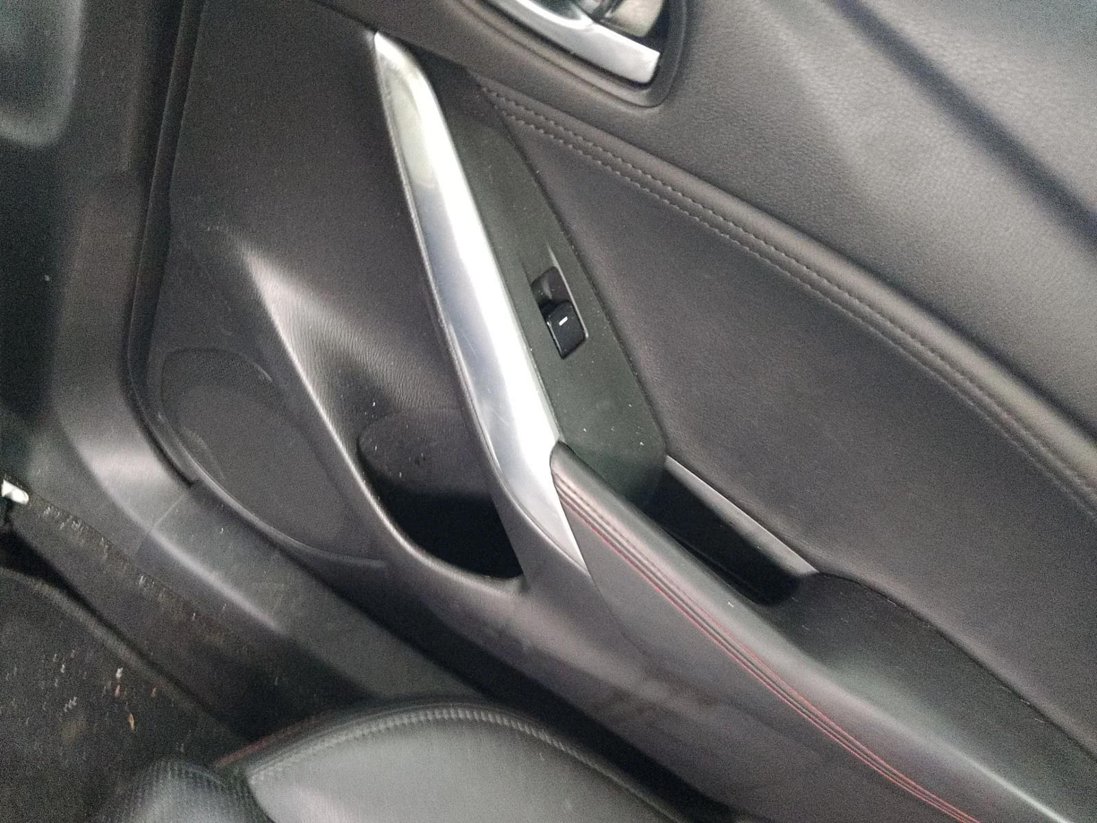Foto de MANDO ELEVALUNAS TRASERO DERECHO MAZDA 6 BERLINA (GJ) 2.2 Turbodiesel CAT (175 CV / 129 KW) referencia GMM666380