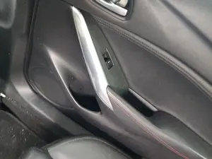Foto de MANDO ELEVALUNAS TRASERO DERECHO MAZDA 6 BERLINA (GJ) 2.2 Turbodiesel CAT (175 CV / 129 KW) referencia GMM666380