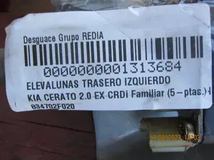 Foto de ELEVALUNAS TRASERO IZQUIERDO KIA CERATO (LD) 2.0 Turbodiesel CAT (113 CV / 83 KW) referencia 834702F020 foto 2