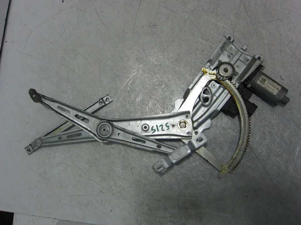Foto de ELEVALUNAS DELANTERO DERECHO OPEL ZAFIRA B 1.9 CDTI CAT (Z 19 DTL) (101 CV / 74 KW) referencia 13132435