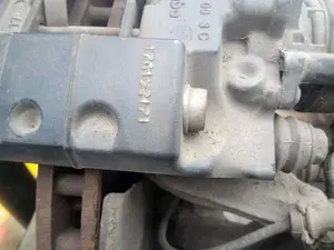 Foto de PINZA DE FRENO TRASERA DERECHA TESLA MODEL S eléctrico 270 kW (367 CV / 270 KW) referencia 22B70102003C foto 3
