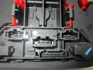 Foto de PILOTO TRASERO DERECHO VOLKSWAGEN GOLF IV BERLINA (1J1)(10.1997) 1.6 (101 CV / 74 KW) referencia 1J6945257 foto 3