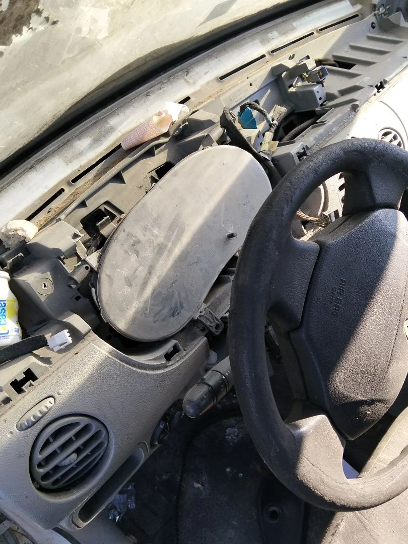 Foto de CUADRO INSTRUMENTOS RENAULT KANGOO I (F/KC0) 1.5 dCi Diesel (82 CV / 60 KW)