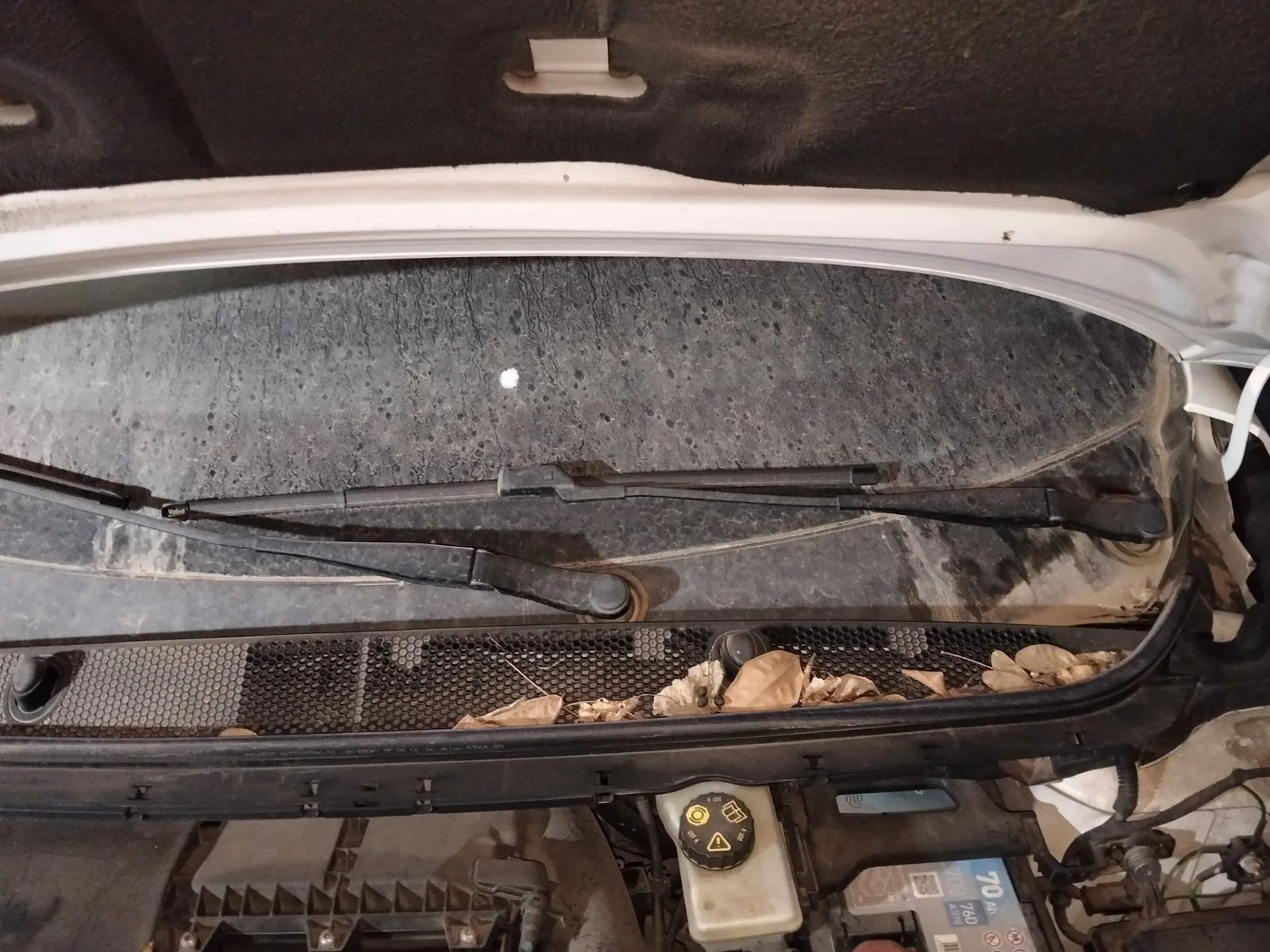 Foto de BRAZO LIMPIA DELANTERO IZQUIERDO PEUGEOT 308