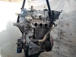 Foto de MOTOR COMPLETO TOYOTA AYGO (KGB/WNB) 1.0 CAT (68 CV / 50 KW) referencia 1KRB52 foto 16