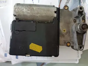 Foto de MOTOR TECHO ELECTRICO AUDI A3 (8L) referencia 8D0959591 foto 2