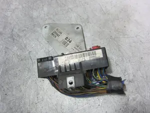 Foto de CAJA RELES / FUSIBLES HYUNDAI ACCENT (LC) 1.5 12V CAT (90 CV / 66 KW) referencia 9110025882 foto 3