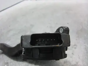 Foto de POTENCIOMETRO PEDAL PEUGEOT 208 1.2 12V e-VTi / PureTech (81 CV / 60 KW) referencia 9671433780 foto 6