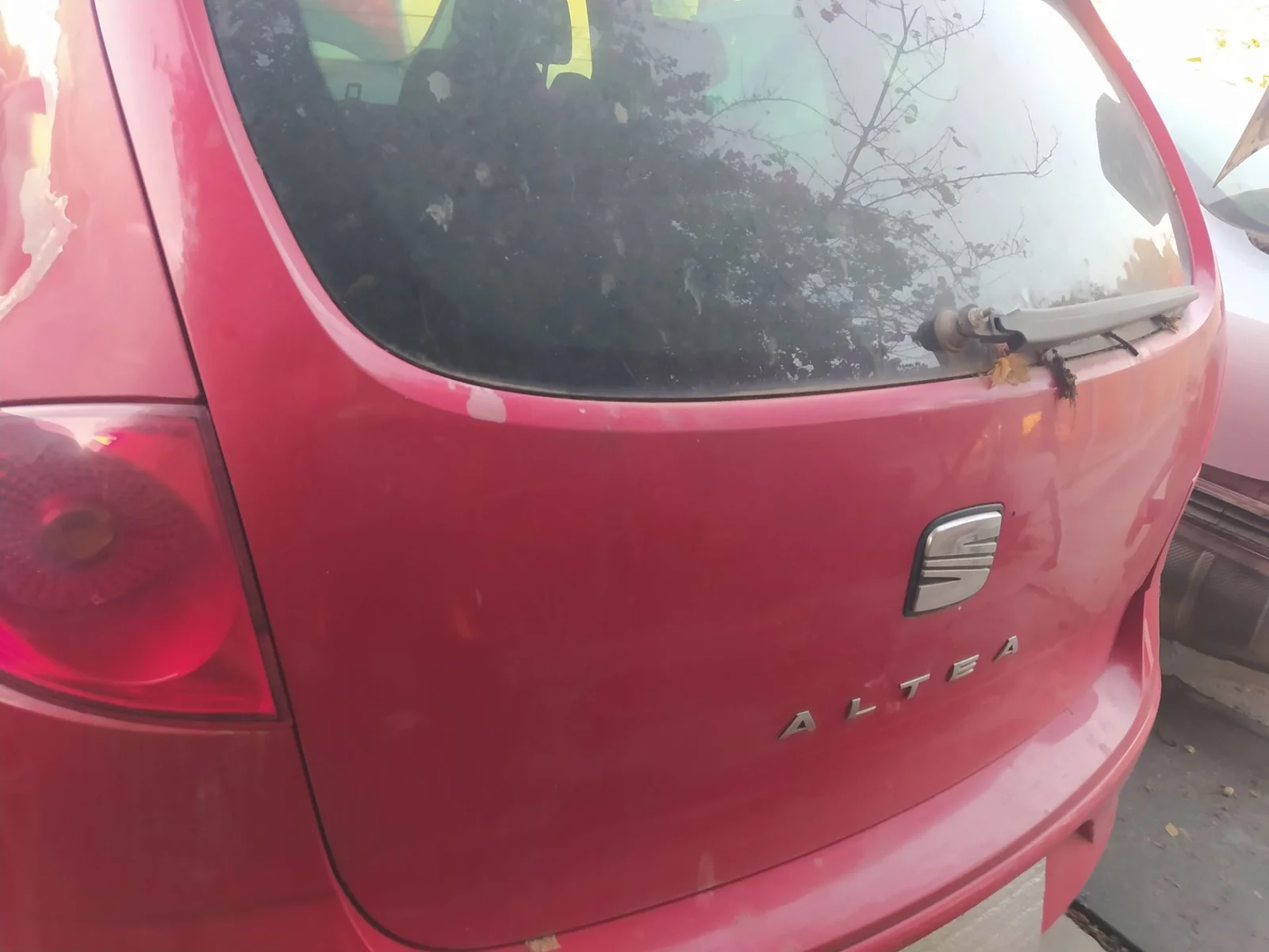Foto de PORTON TRASERO SEAT ALTEA (5P1) 1.6 (102 CV / 75 KW) referencia 5P0827024