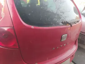 Foto de PORTON TRASERO SEAT ALTEA (5P1) 1.6  (102 CV / 75 KW) referencia 5P0827024