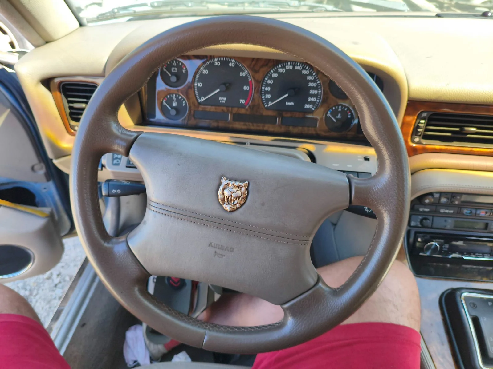 Foto de VOLANTE JAGUAR XJ 3.2 CAT (211 CV / 155 KW)