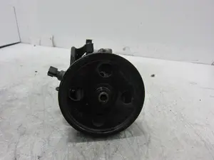 Foto de BOMBA DIRECCION FORD FOCUS BERLINA (CAP) referencia 4M5Q3A733AR