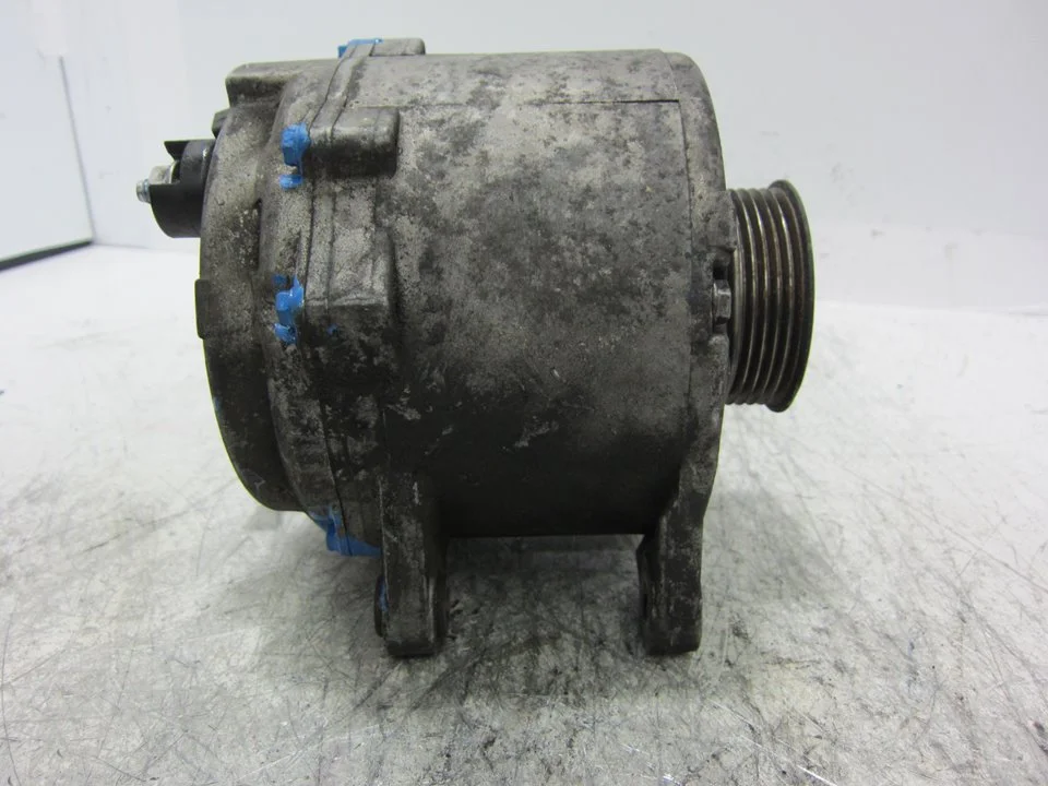 Foto de ALTERNADOR AUDI A6 BERLINA (4F2) 4.2 V8 40V (335 CV / 246 KW) referencia 079903015