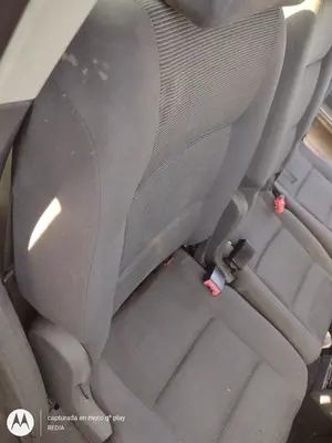 Foto de ASIENTOS TRASERO DERECHO VOLKSWAGEN TOURAN (1T2) 1.9 TDI (105 CV / 77 KW) referencia 1T0883805BBFKZ foto 2