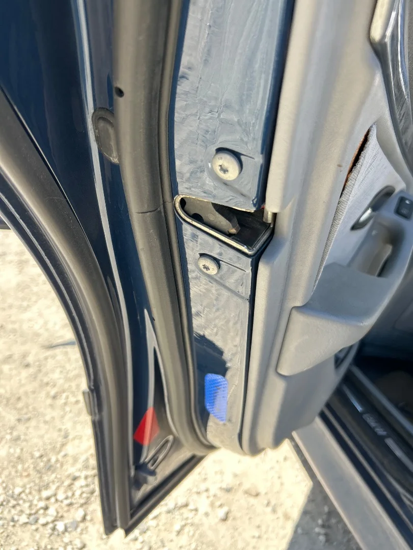 Foto de CERRADURA PUERTA TRASERA IZQUIERDA BMW SERIE 5 TOURING (E39) 2.0 24V (150 CV / 110 KW)