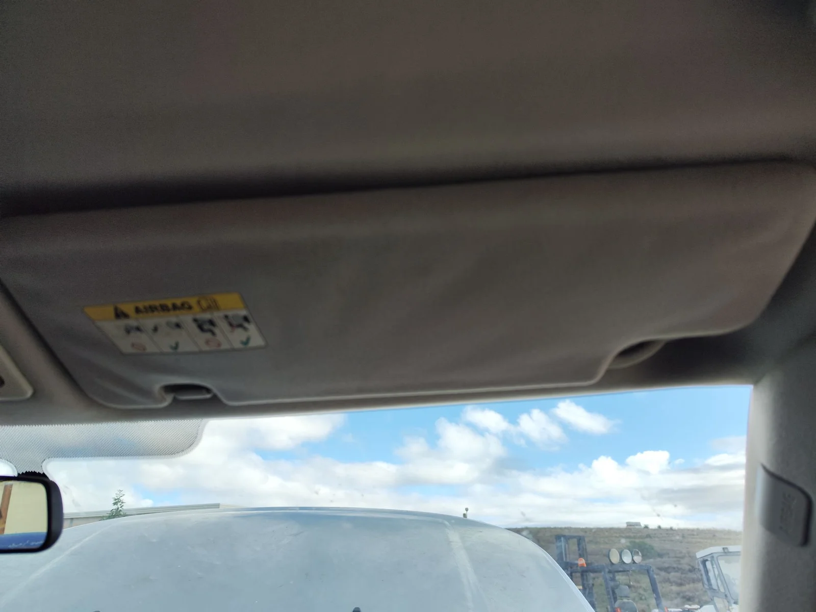 Foto de PARASOL DERECHO LAND ROVER DISCOVERY 2.7 Td V6 CAT (190 CV / 140 KW)