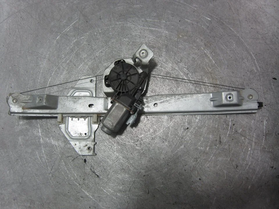 Foto de ELEVALUNAS DELANTERO DERECHO CITROEN C3 1.0 VTi (68 CV / 50 KW) referencia 9812081580D