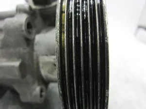 Foto de BOMBA DIRECCION CITROEN C8 2.0 HDi FAP CAT (107 CV / 79 KW) referencia 9632082380 foto 6